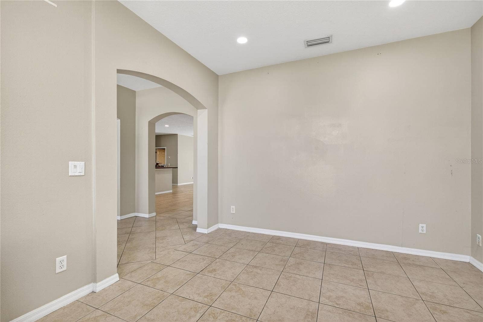 28931 BEAUCLAIRE DRIVE, Tavares, FL 32778