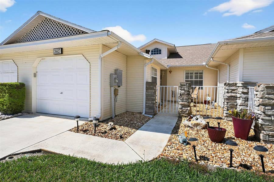 Property photo for 26627 RACQUET CIRCLE, Leesburg, FL