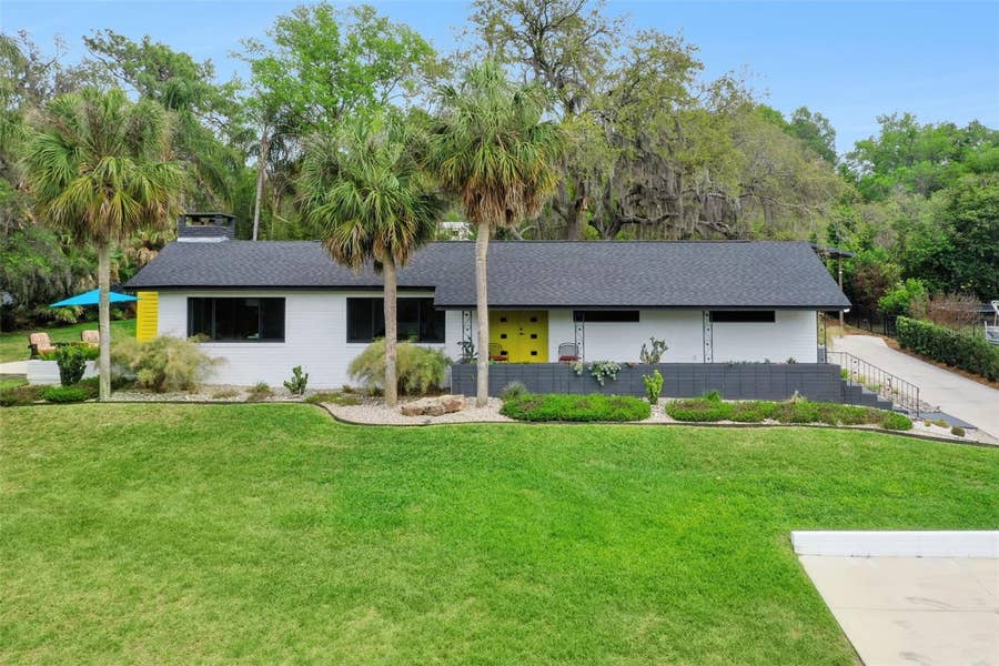 Property photo for 10426 LAKESHORE DRIVE, Clermont, FL
