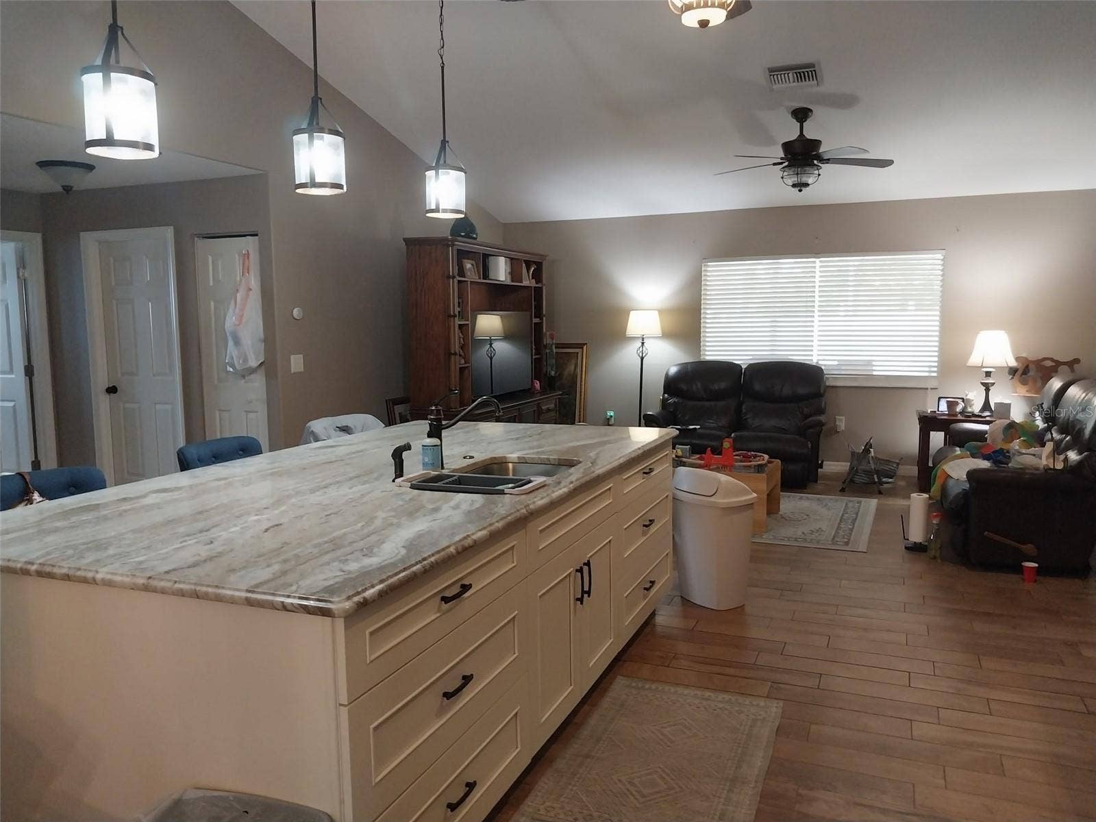 336 LAKECREST DRIVE, Tavares, FL 32778 336 LAKECREST DRIVE, Tavares, FL 32778