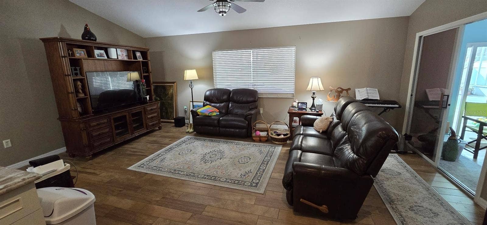 336 LAKECREST DRIVE, Tavares, FL 32778 336 LAKECREST DRIVE, Tavares, FL 32778