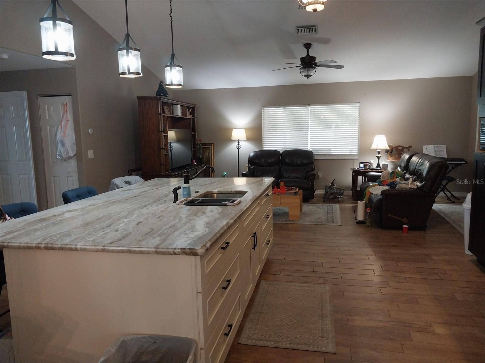 336 LAKECREST DRIVE, Tavares, FL 32778 336 LAKECREST DRIVE, Tavares, FL 32778
