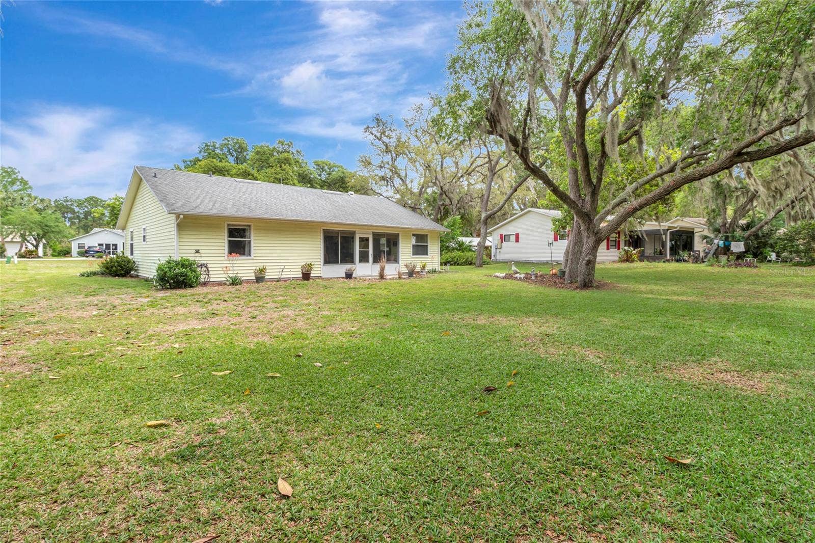 27 GORDON COURT, Leesburg, FL 34788 27 GORDON COURT, Leesburg, FL 34788