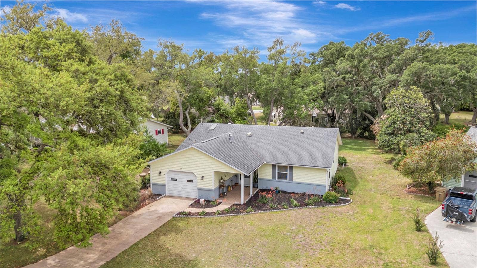27 GORDON COURT, Leesburg, FL 34788 27 GORDON COURT, Leesburg, FL 34788