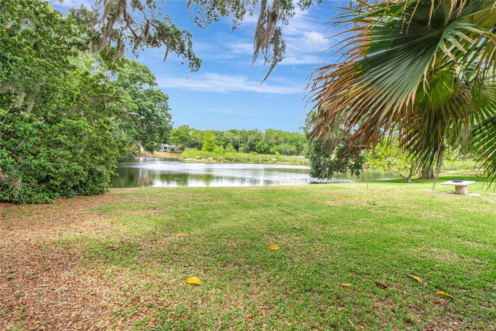27 GORDON COURT, Leesburg, FL 34788 Lakeview