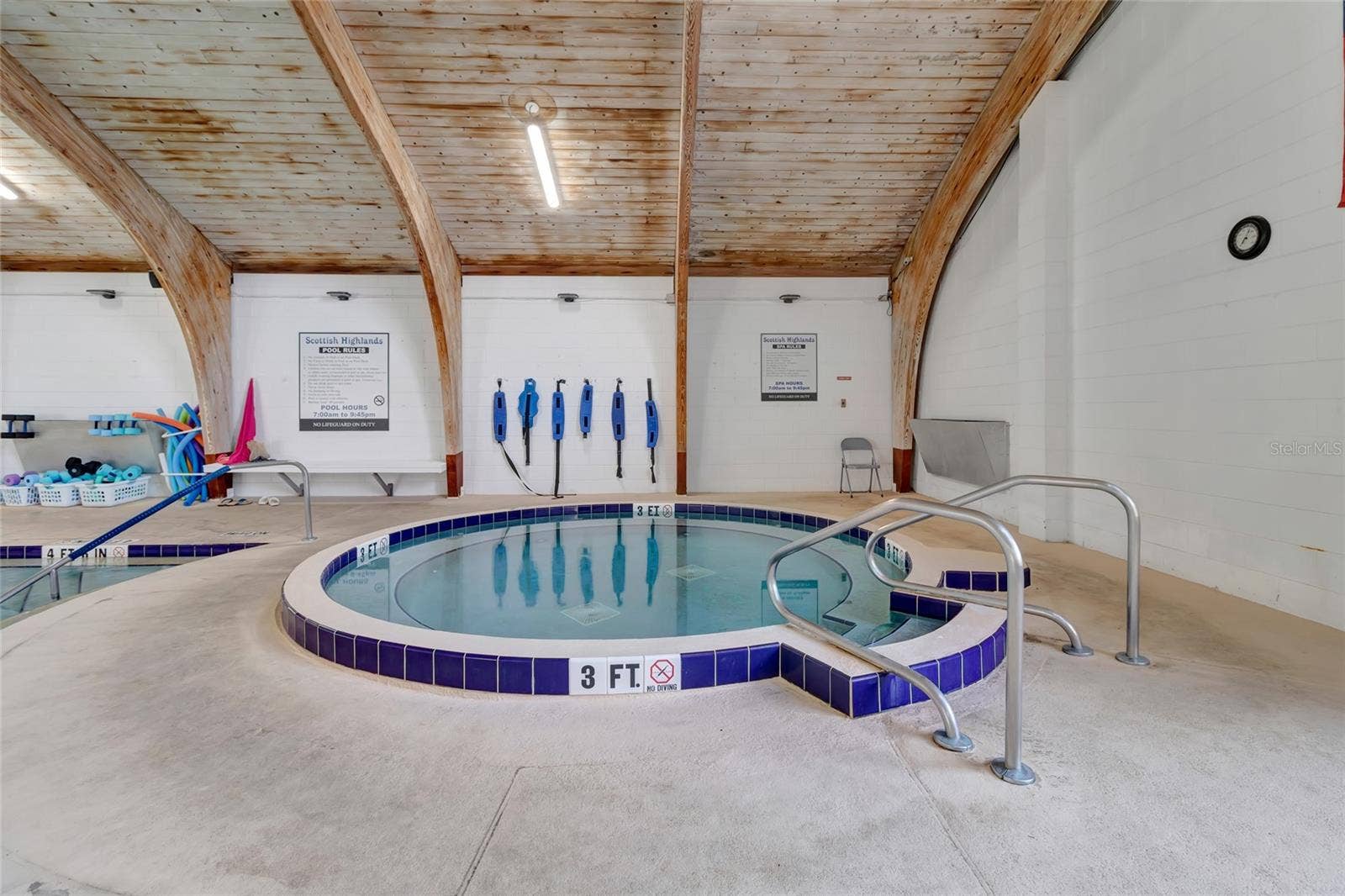 27 GORDON COURT, Leesburg, FL 34788 Community Hot tub
