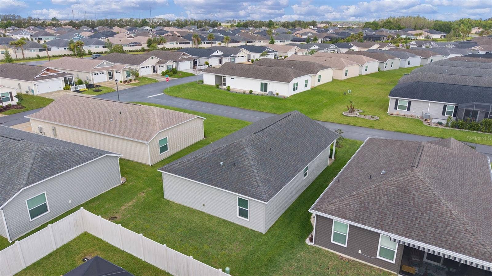 1926 HUX COURT, The Villages, FL 34762 1926 HUX COURT, The Villages, FL 34762
