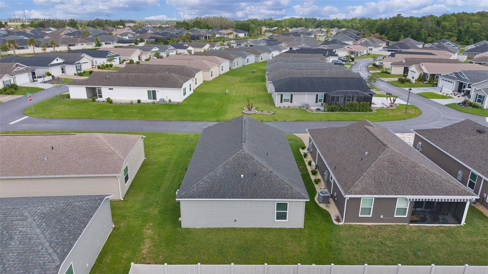 1926 HUX COURT, The Villages, FL 34762 1926 HUX COURT, The Villages, FL 34762