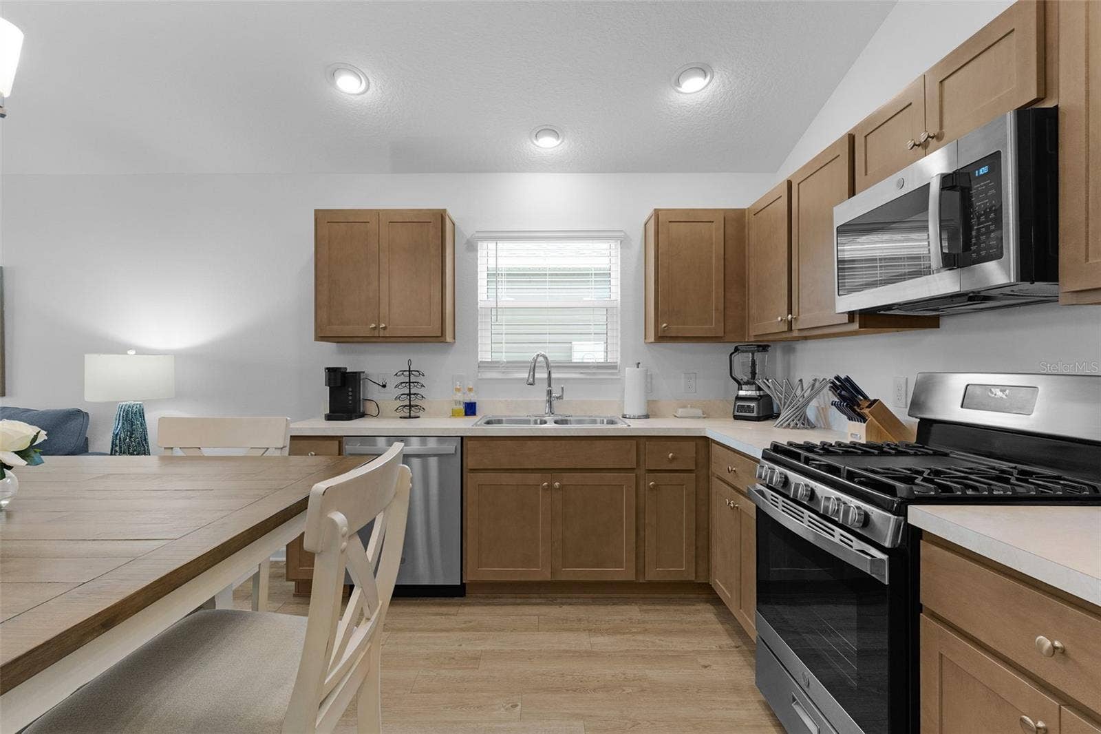 1926 HUX COURT, The Villages, FL 34762 1926 HUX COURT, The Villages, FL 34762