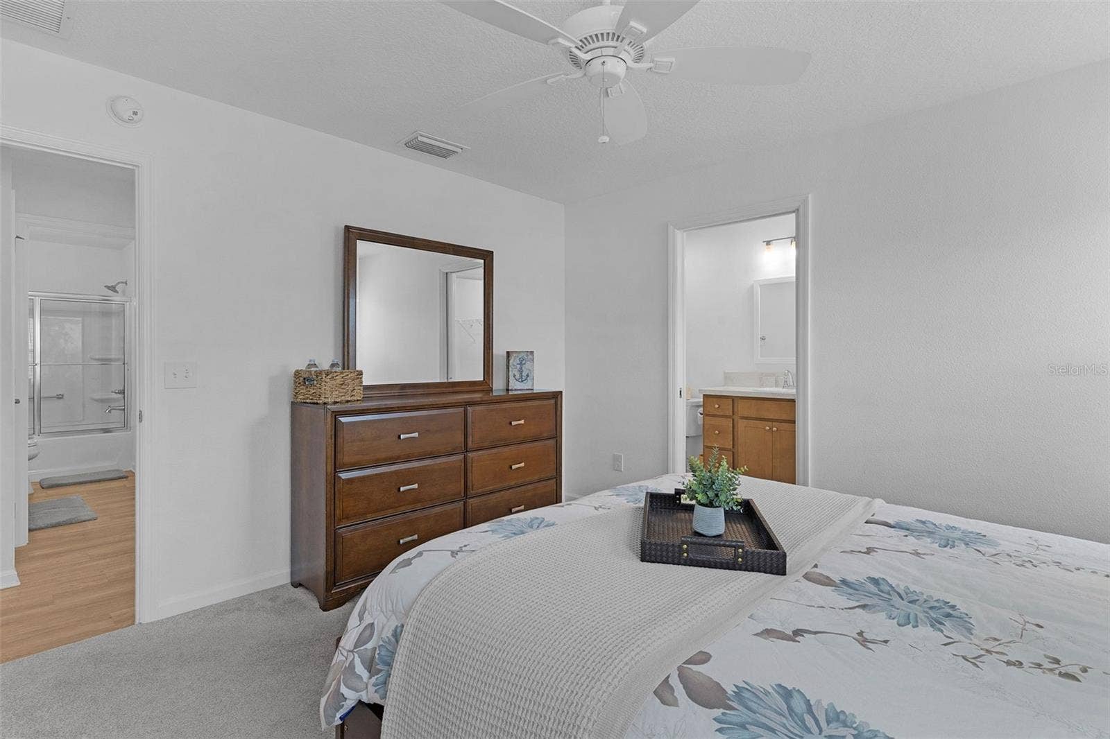 1926 HUX COURT, The Villages, FL 34762 1926 HUX COURT, The Villages, FL 34762