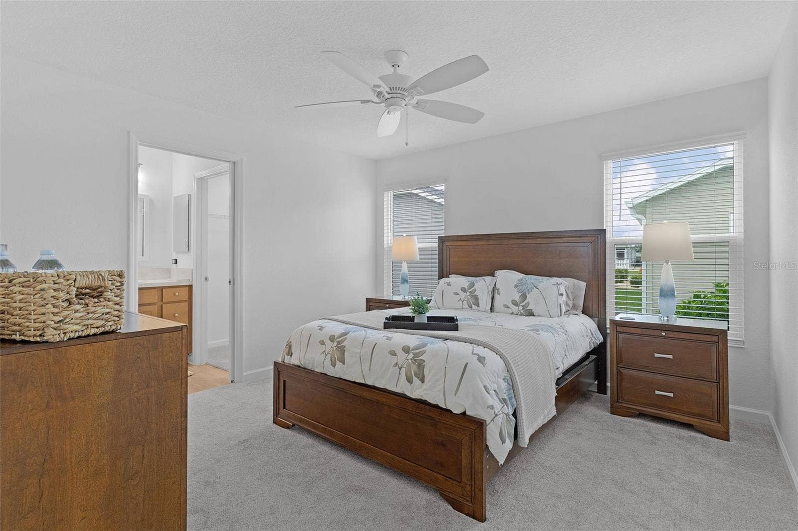 1926 HUX COURT, The Villages, FL 34762 1926 HUX COURT, The Villages, FL 34762