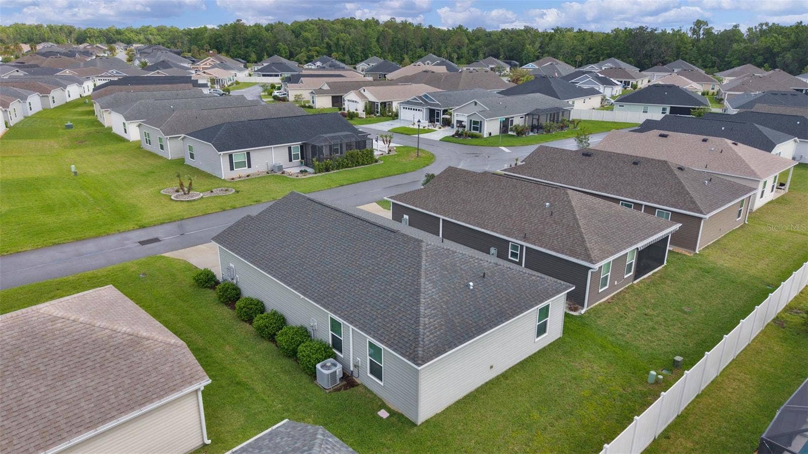 1926 HUX COURT, The Villages, FL 34762 1926 HUX COURT, The Villages, FL 34762