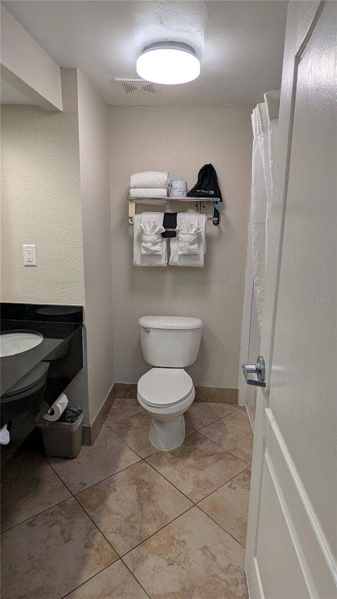 3000 MAINGATE LANE, #421, Kissimmee, FL 34747 3000 MAINGATE LANE, #421, Kissimmee, FL 34747