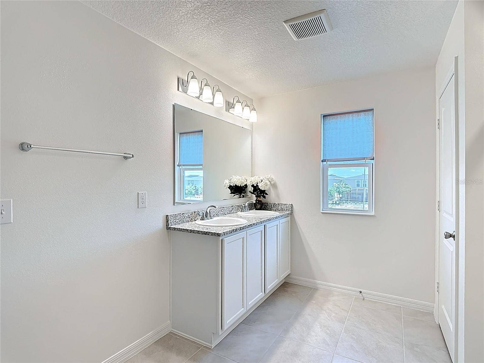 795 OVERPOOL AVENUE, Davenport, FL 33896 Owner's suite bathroom second floor