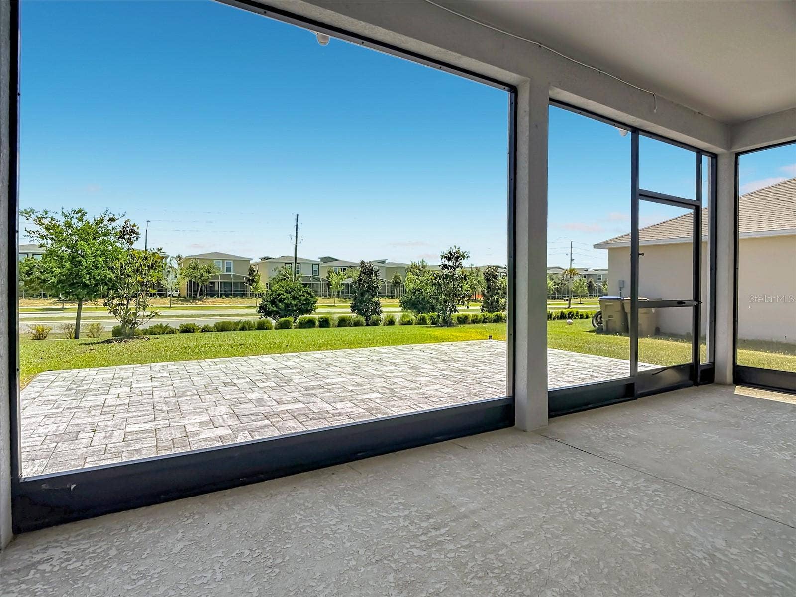 795 OVERPOOL AVENUE, Davenport, FL 33896 Extended screened lanai
