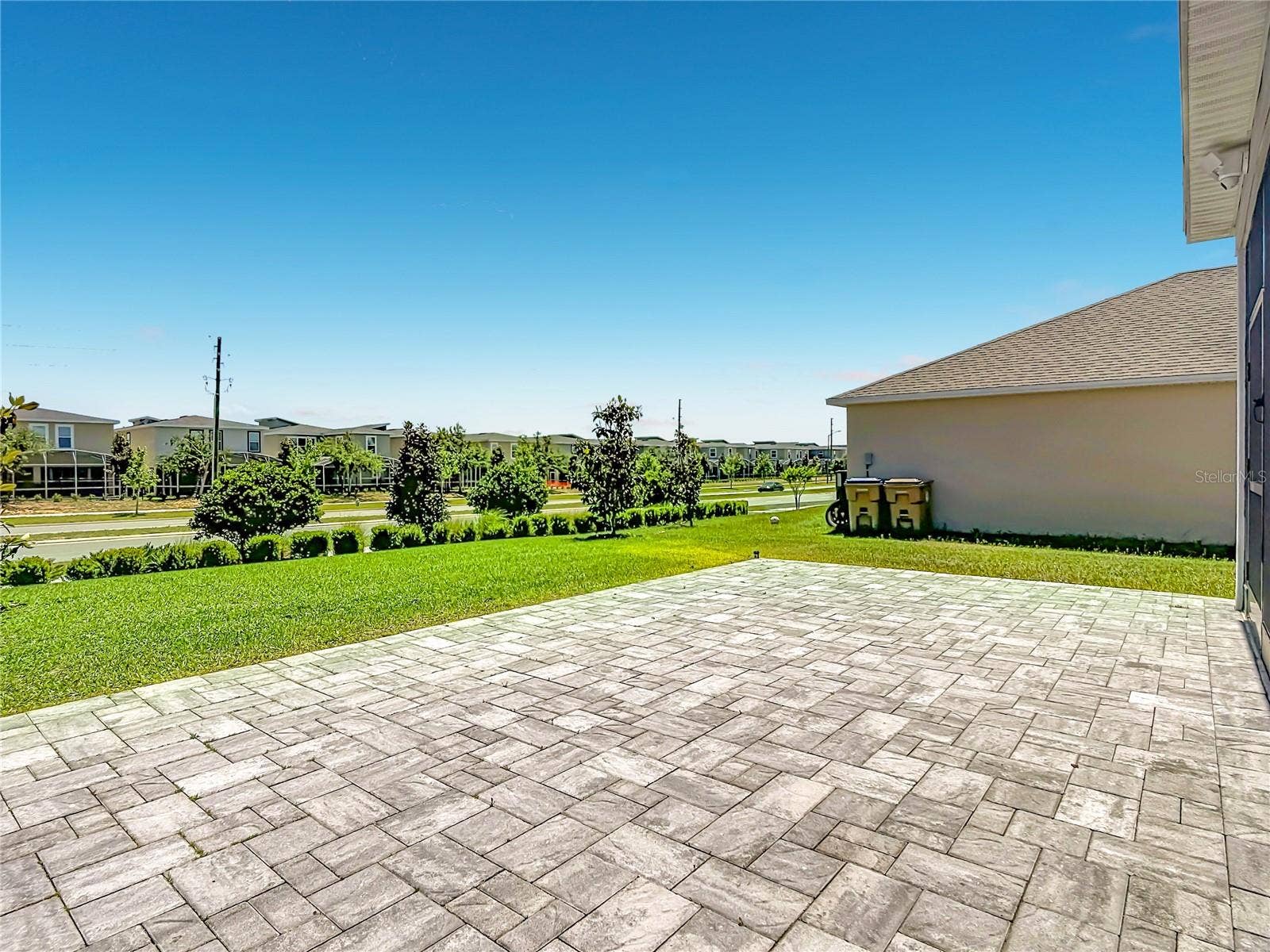 795 OVERPOOL AVENUE, Davenport, FL 33896 Paved patio