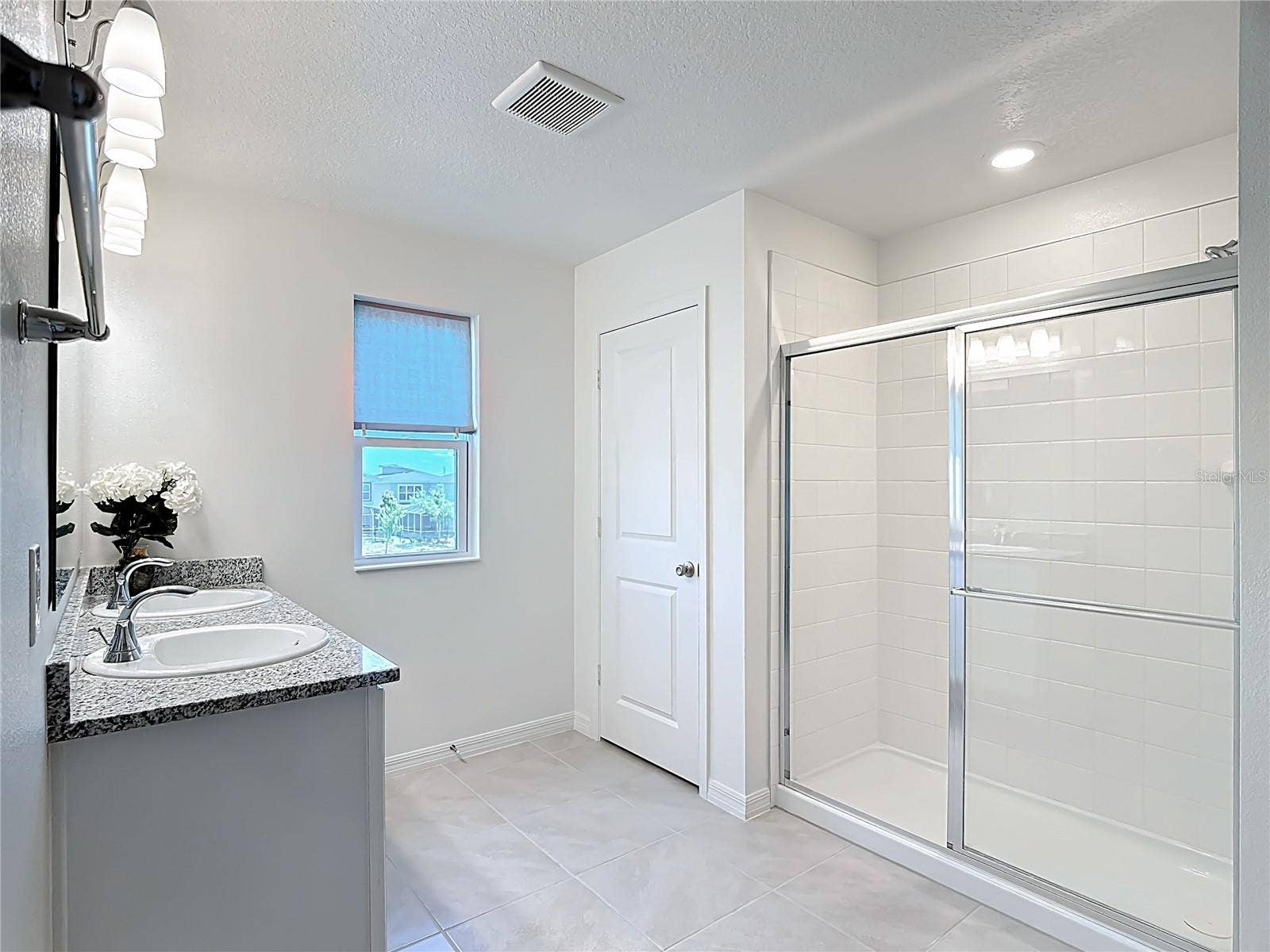 795 OVERPOOL AVENUE, Davenport, FL 33896 Owner's suite bathroom