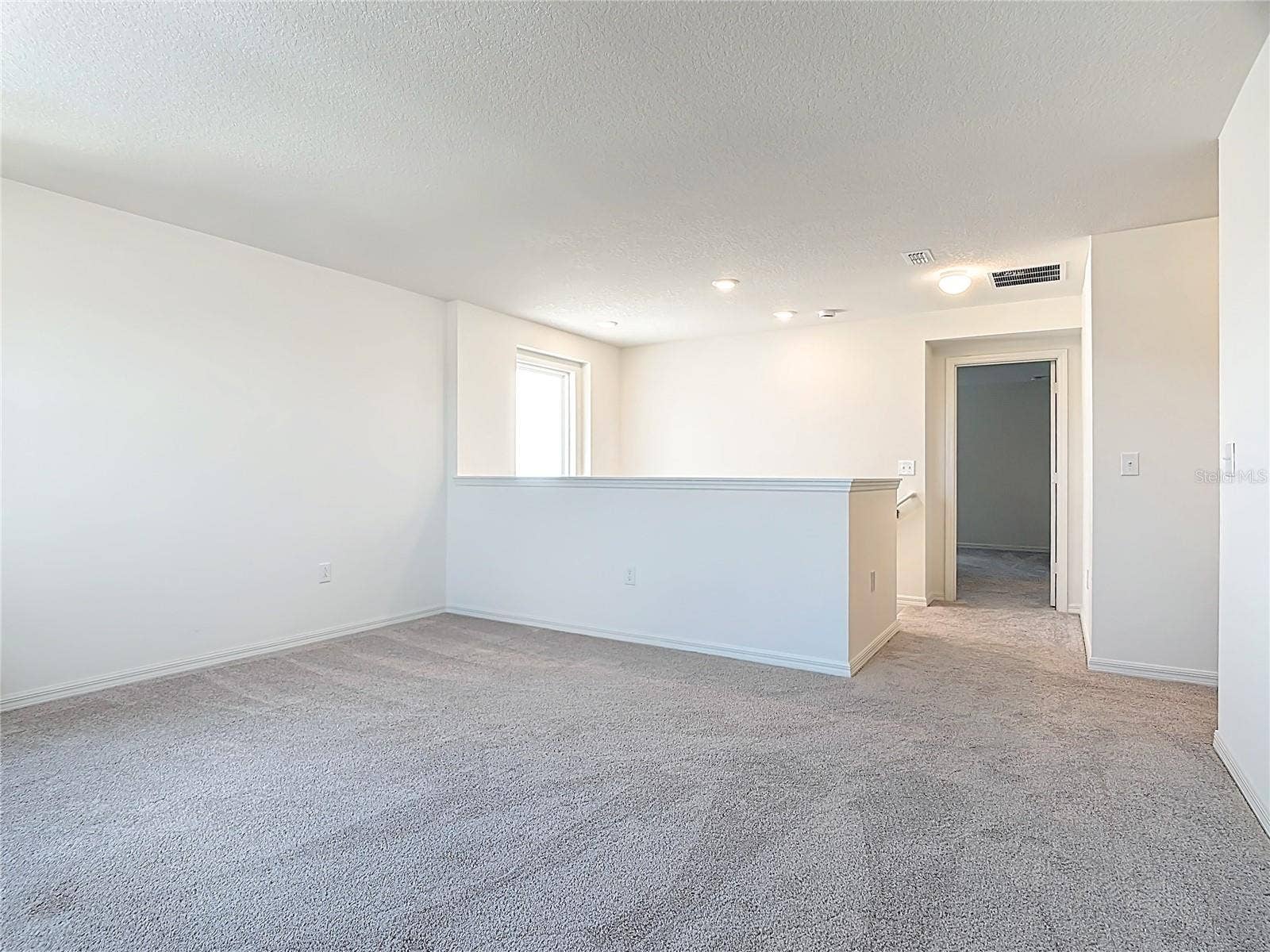 795 OVERPOOL AVENUE, Davenport, FL 33896 Second floor ample loft space
