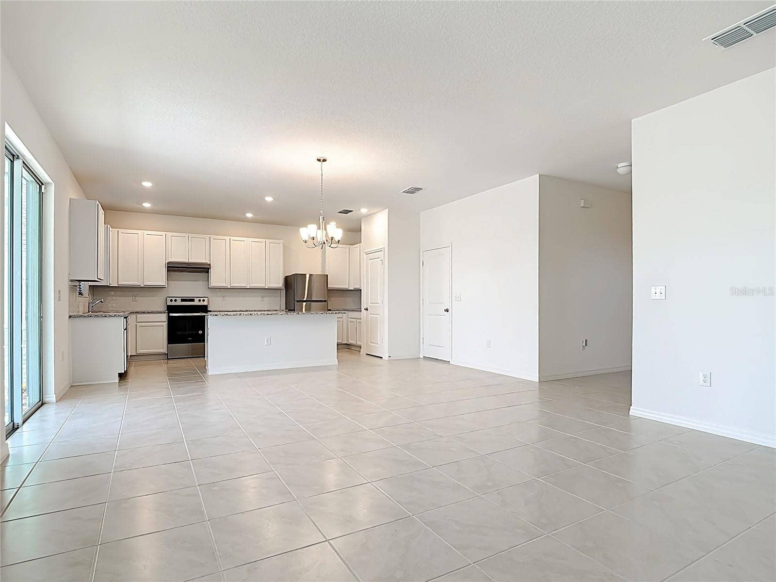 795 OVERPOOL AVENUE, Davenport, FL 33896 Open Floor Layout