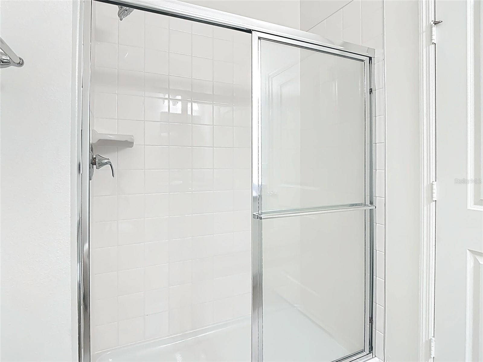 795 OVERPOOL AVENUE, Davenport, FL 33896 Full bathroom #3 first Floor