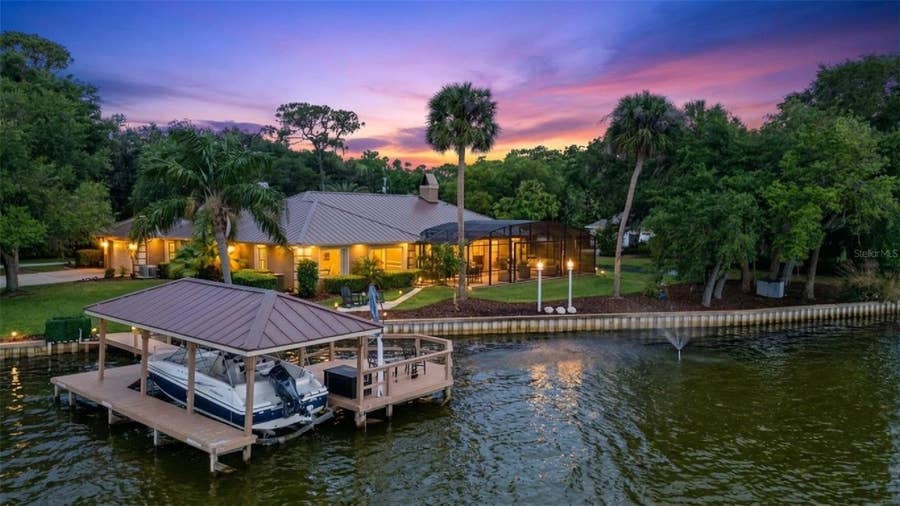 Property photo for 29650 SQUIRREL POINT ROAD, Tavares, FL