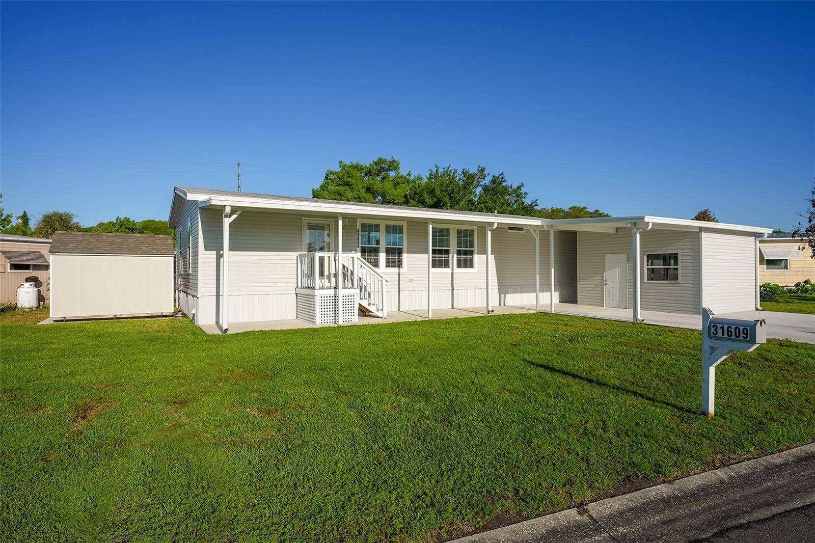 31609 TERRACE DRIVE, Tavares, FL 32778 31609 TERRACE DRIVE, Tavares, FL 32778