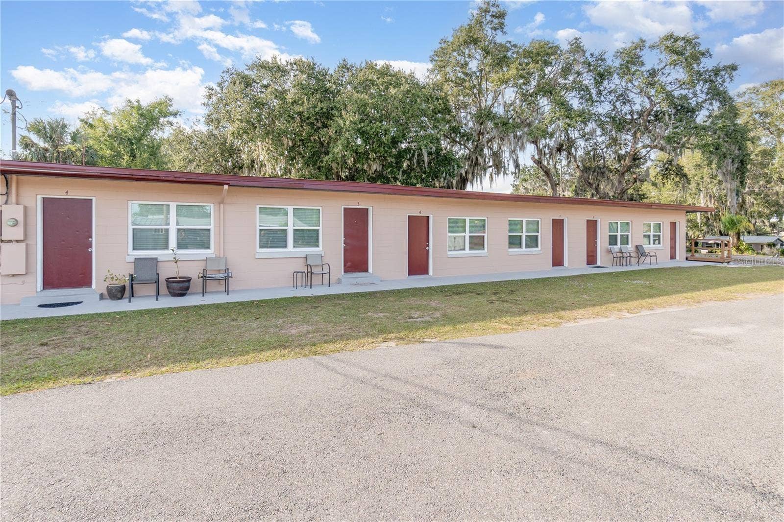 1401 E ALFRED STREET, #11, Tavares, FL 32778