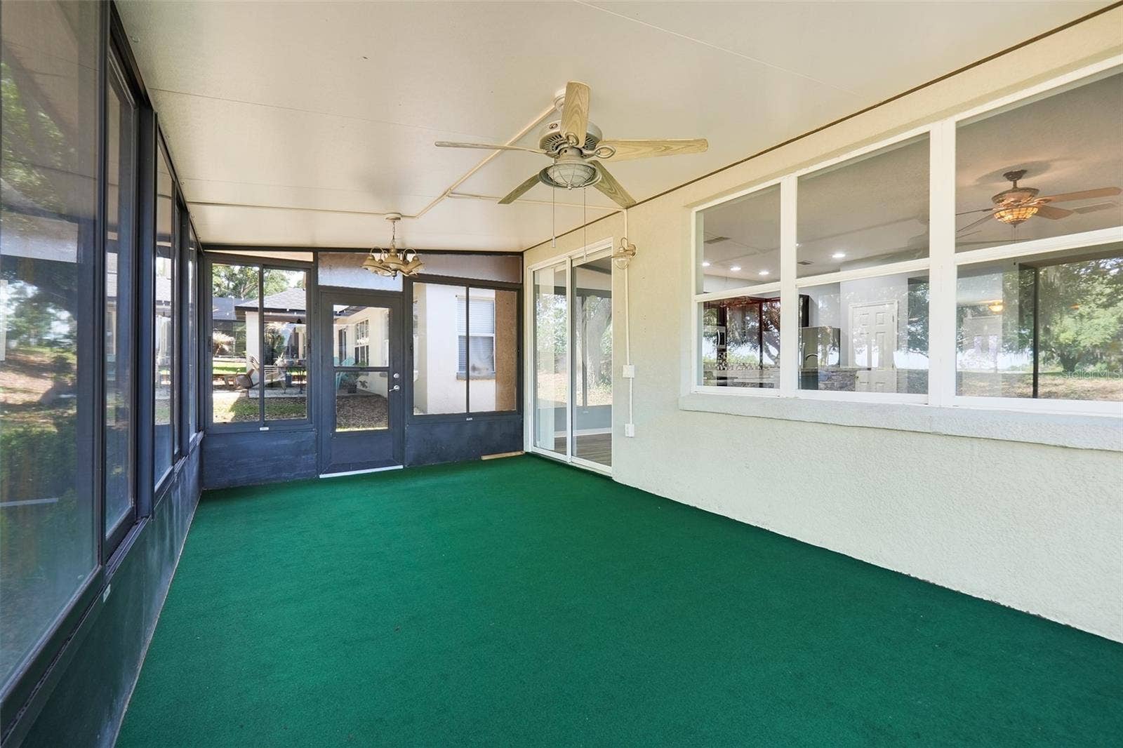 Large enclosed lanai