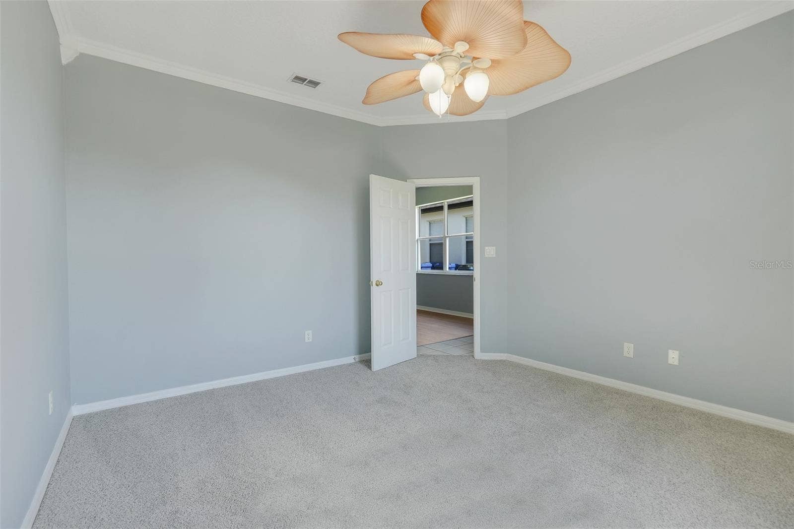 Front FLEX/ Bedroom 4