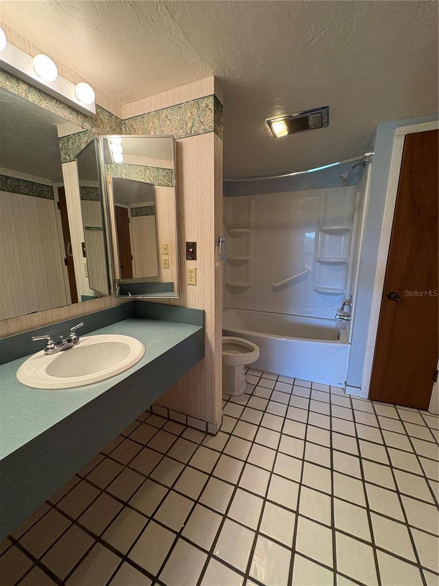 167 PALM VIEW COURT, #3487, Haines City, FL 33844 167 PALM VIEW COURT, #3487, Haines City, FL 33844