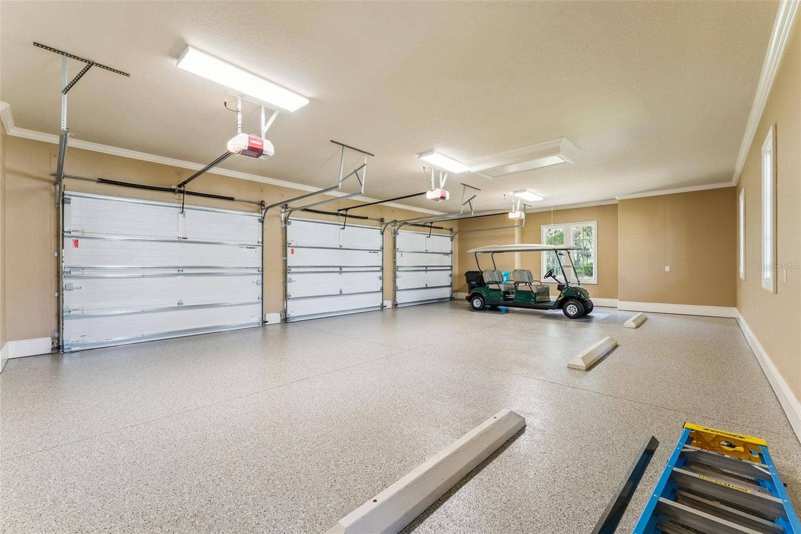 9225 BEVINGTON LANE, Orlando, FL 32827 3 Car Garage