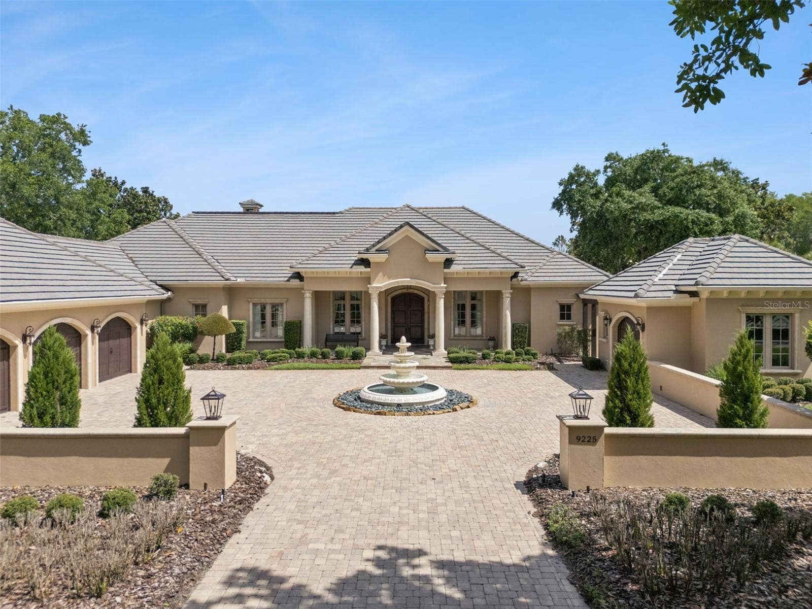 9225 BEVINGTON LANE, Orlando, FL 32827 Entrance