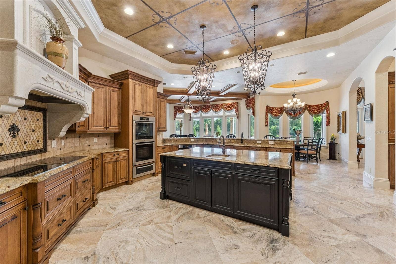 9225 BEVINGTON LANE, Orlando, FL 32827 Kitchen