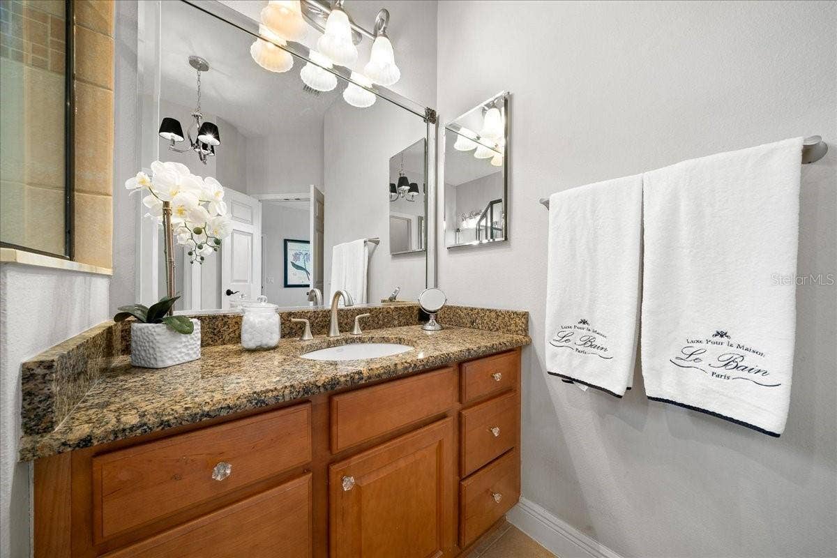 1606 SNELLING AVENUE, The Villages, FL 32162 Primary Bathroom Granite Countertops