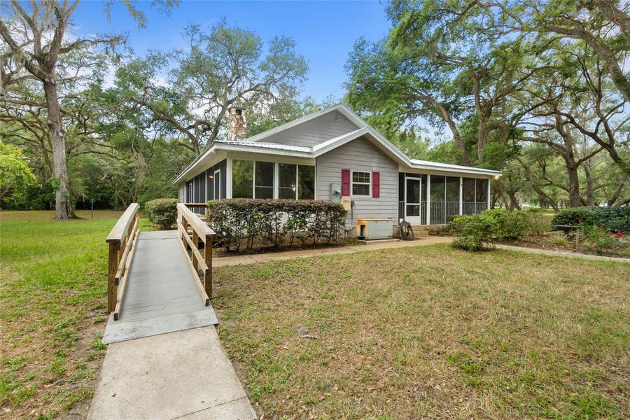Property photo for 1153 CR 722, Webster, FL