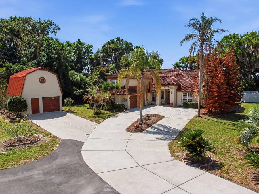 Property photo for 1031 MELLATHON CIRCLE, Leesburg, FL