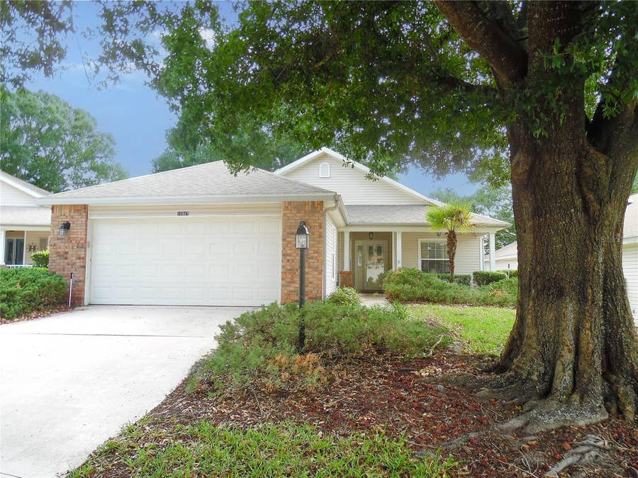 Property photo for 24947 CRANES ROOST CIRCLE, Leesburg, FL