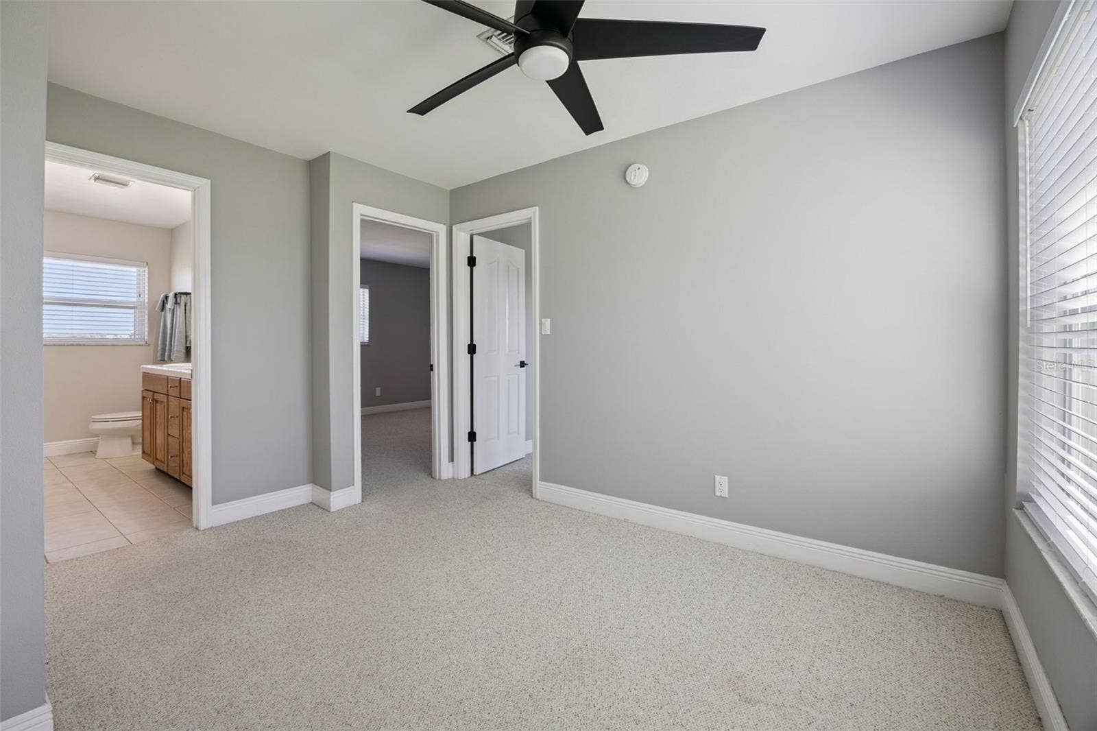 Ideal sitting room for catching up with family and visitors.