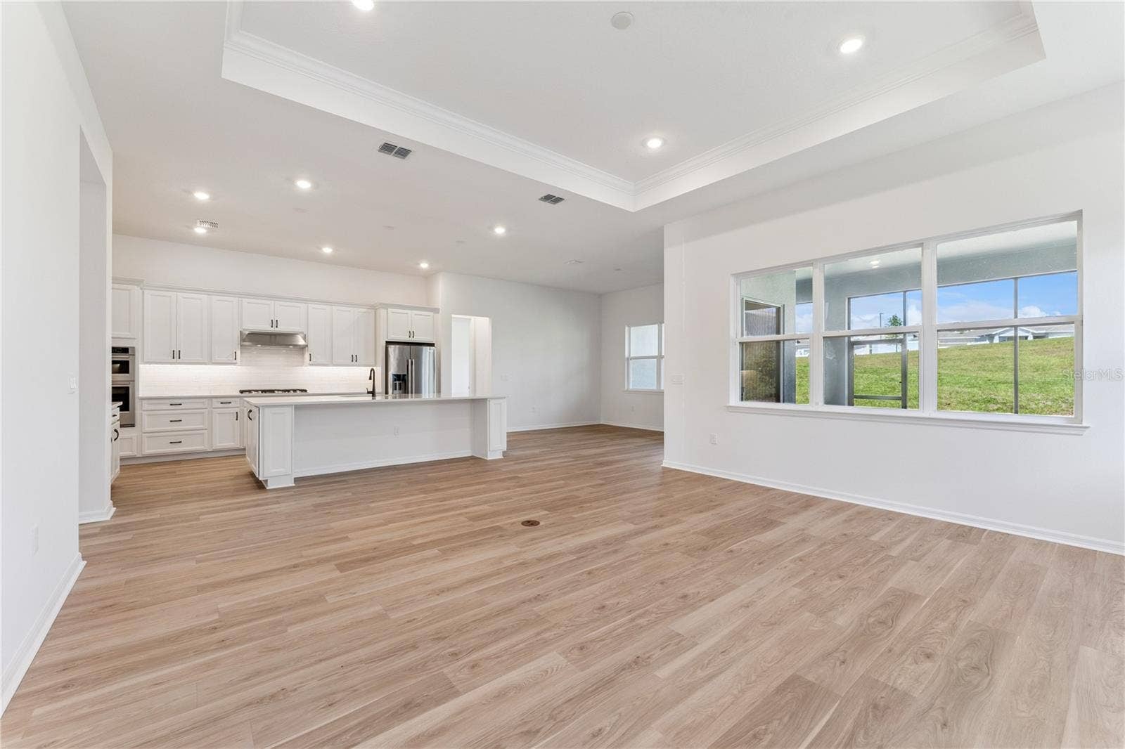 1552 SKYLINE HEIGHTS CIRCLE, Minneola, FL 34715 1552 SKYLINE HEIGHTS CIRCLE, Minneola, FL 34715