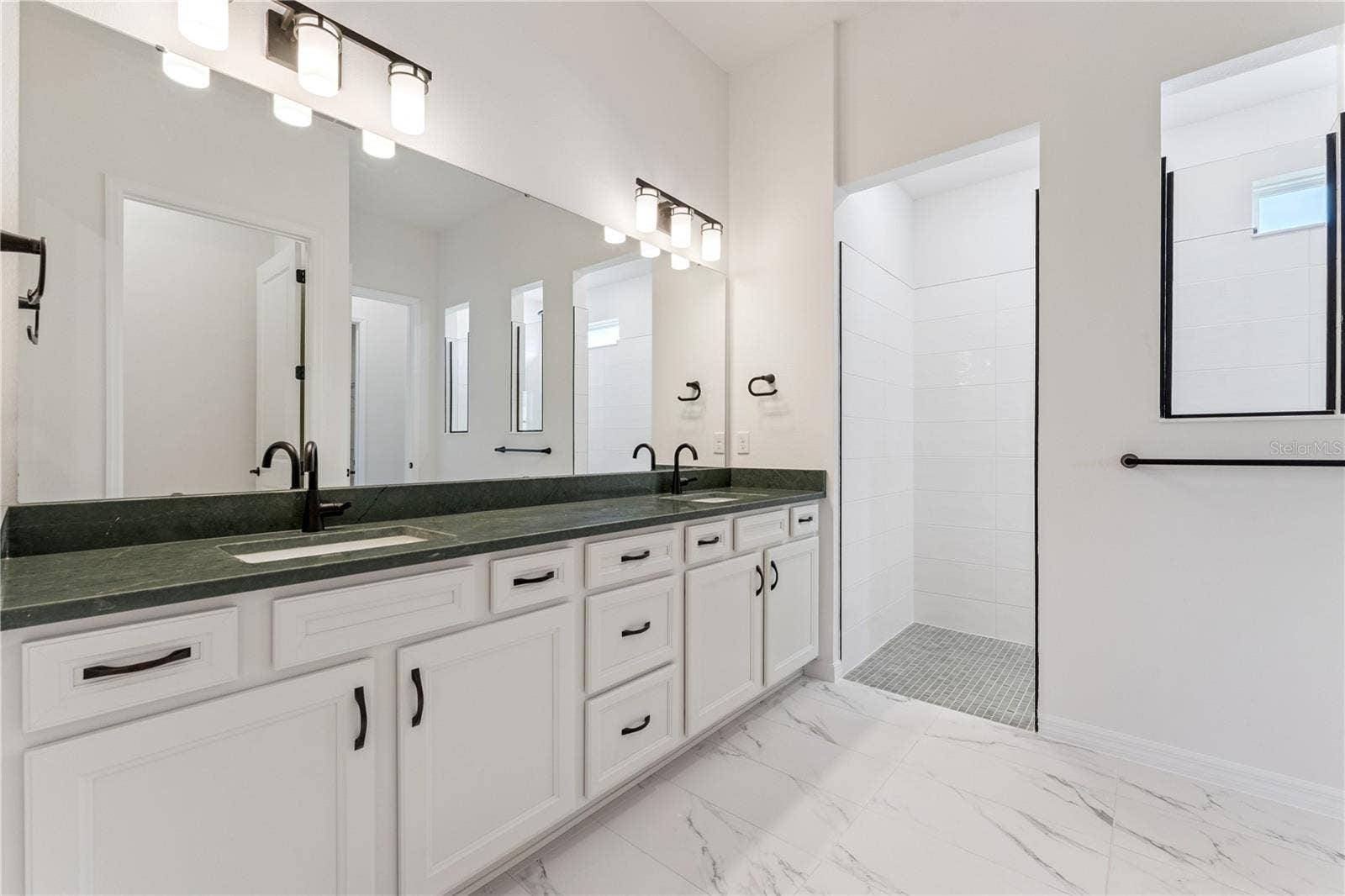 1552 SKYLINE HEIGHTS CIRCLE, Minneola, FL 34715 1552 SKYLINE HEIGHTS CIRCLE, Minneola, FL 34715