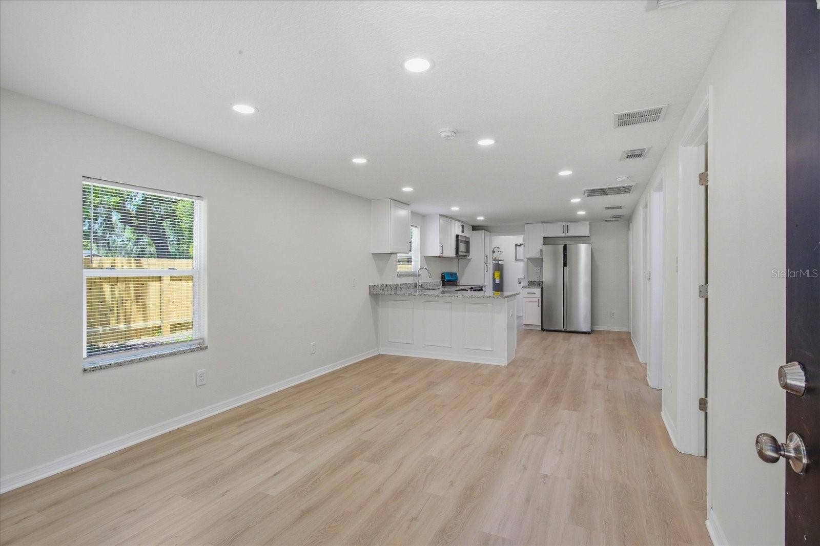 816 WOODLAND AVENUE, Leesburg, FL 34748 816 WOODLAND AVENUE, Leesburg, FL 34748