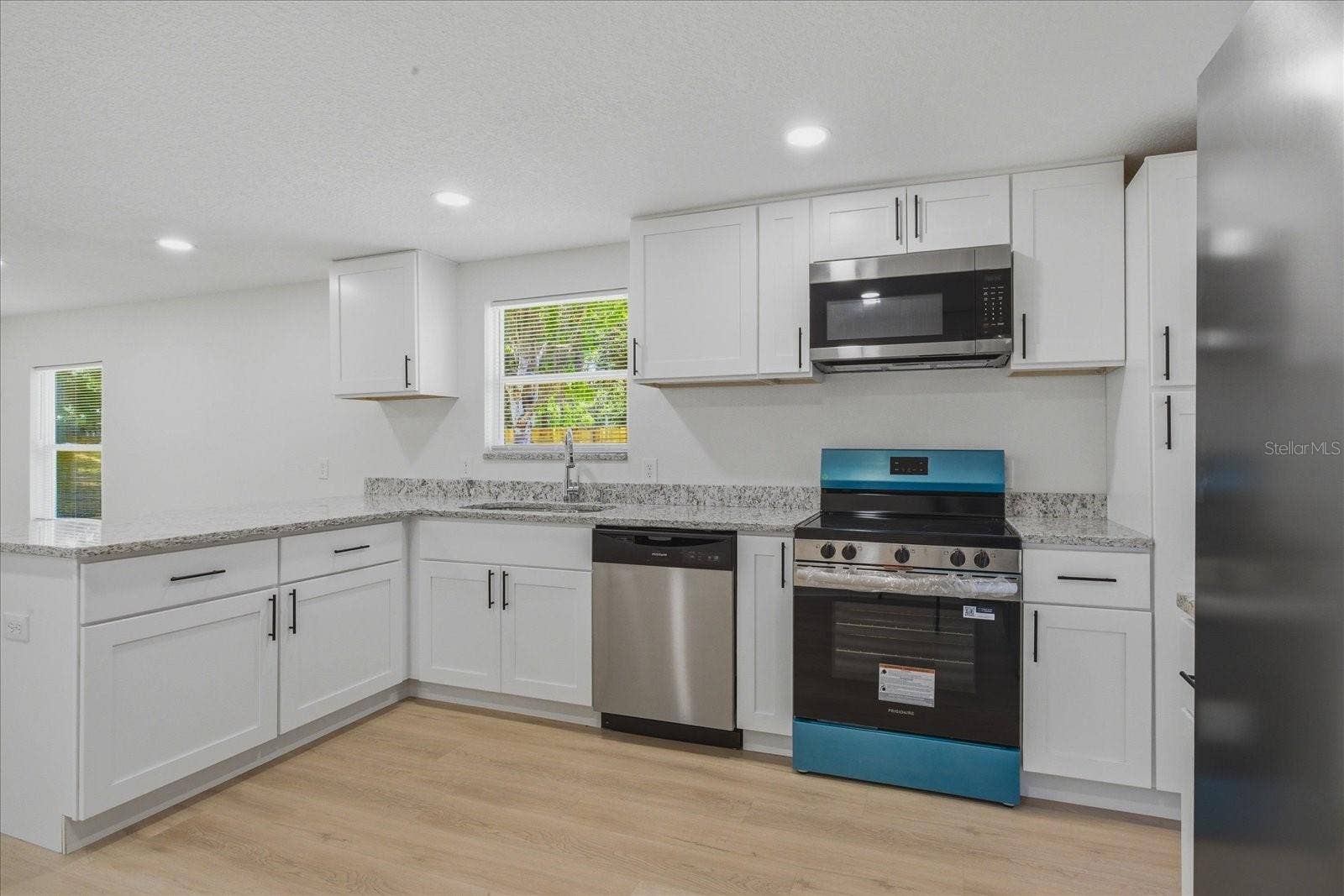 816 WOODLAND AVENUE, Leesburg, FL 34748 816 WOODLAND AVENUE, Leesburg, FL 34748