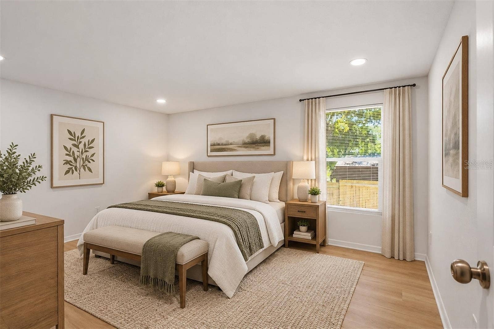 816 WOODLAND AVENUE, Leesburg, FL 34748 Virtually Staged