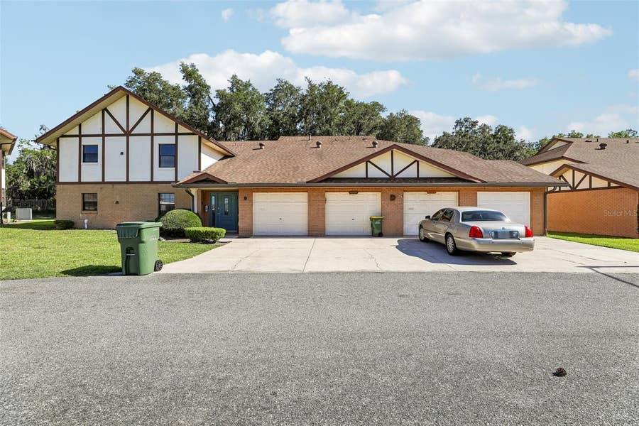 Property photo for 100 E OAK TERRACE DRIVE, #D2, Leesburg, FL
