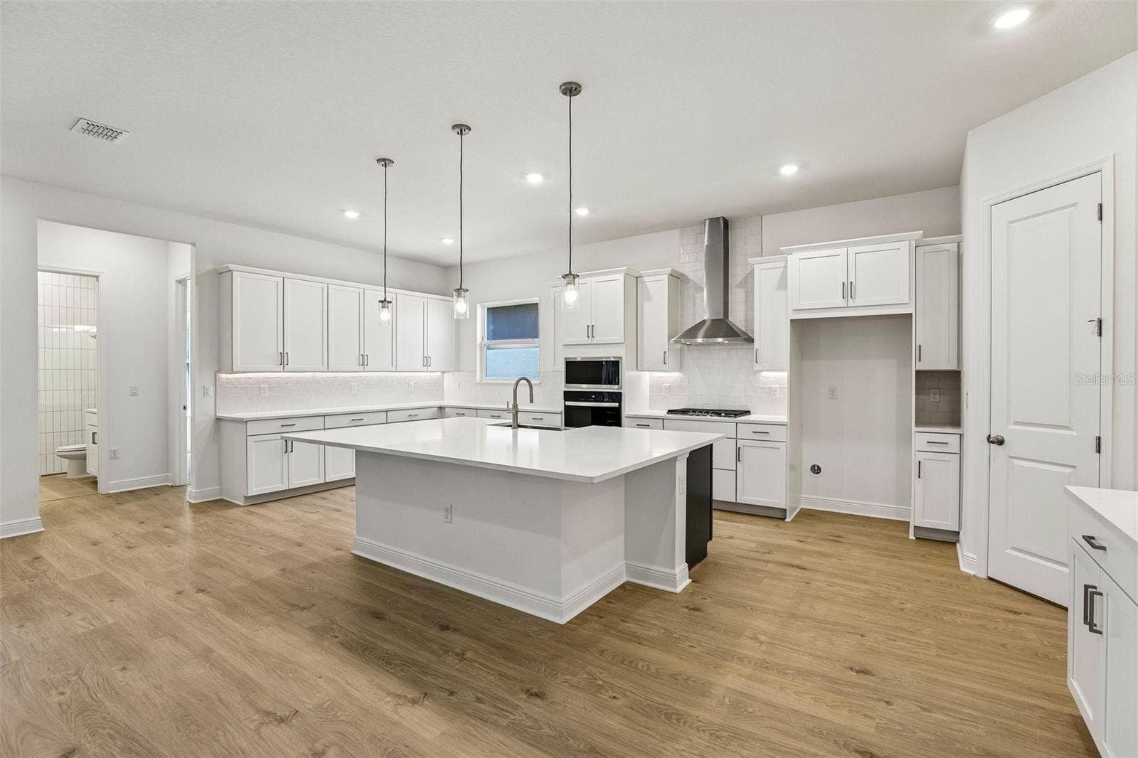 14341 CREST PALM AVENUE, Windermere, FL 34786 14341 CREST PALM AVENUE, Windermere, FL 34786
