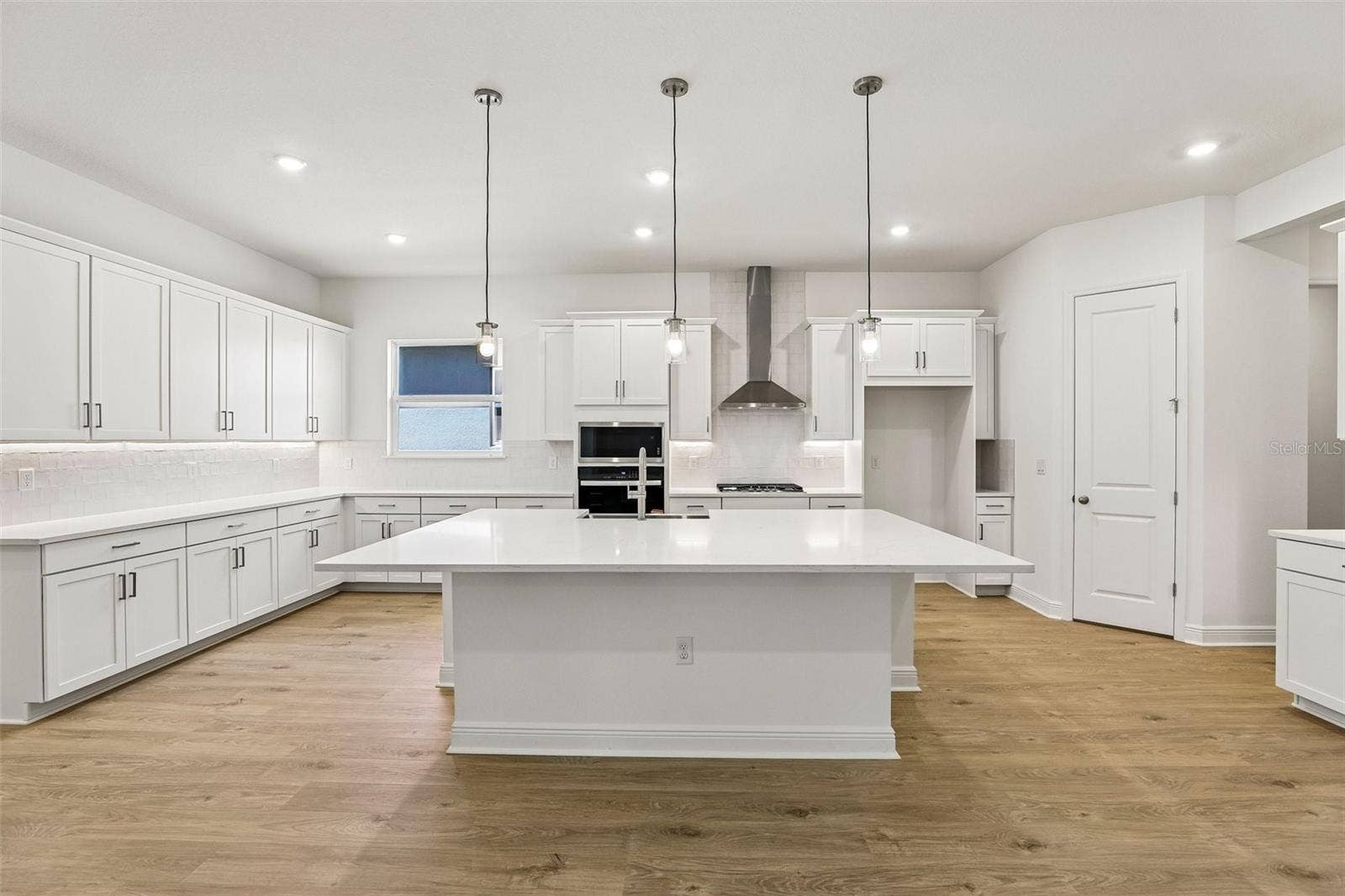 14341 CREST PALM AVENUE, Windermere, FL 34786 14341 CREST PALM AVENUE, Windermere, FL 34786