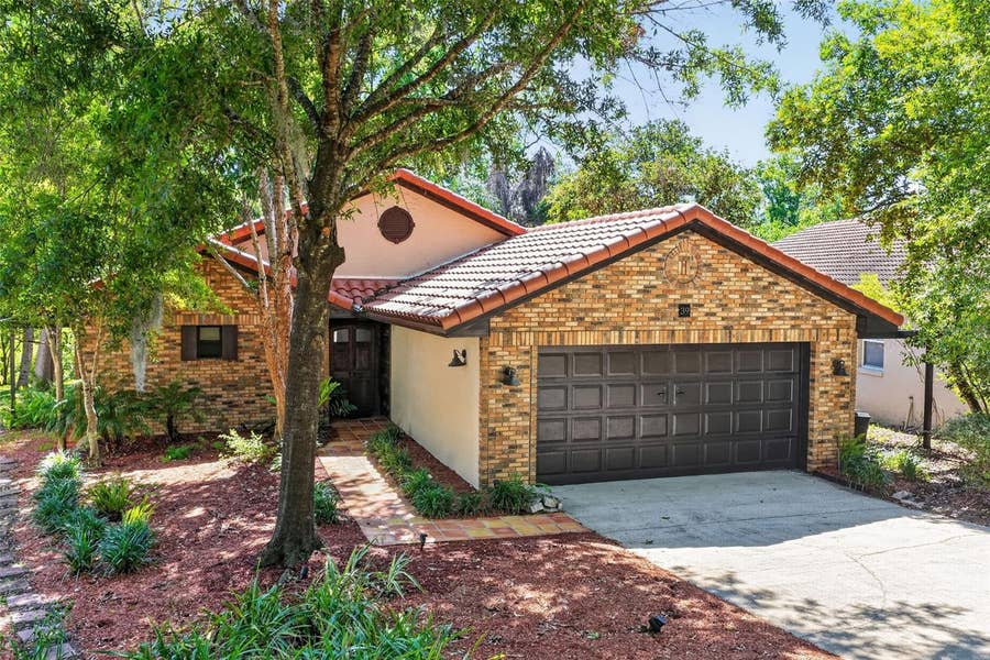 Property photo for 39 FOREST LANE, Eustis, FL