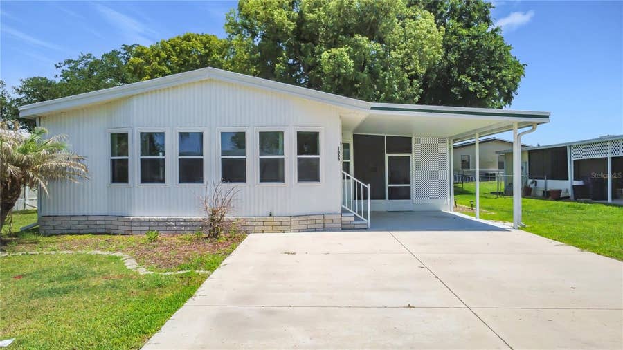 Property photo for 1666 ELKHART CIRCLE, Tavares, FL