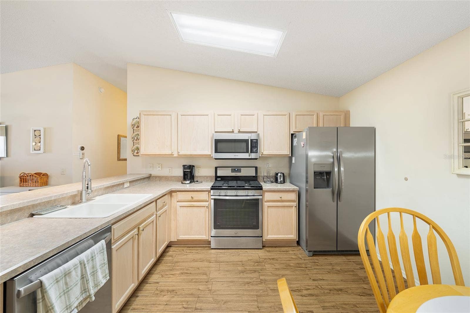 17300 SE 93RD HEYWARD AVENUE, The Villages, FL 32162 17300 SE 93RD HEYWARD AVENUE, The Villages, FL 32162