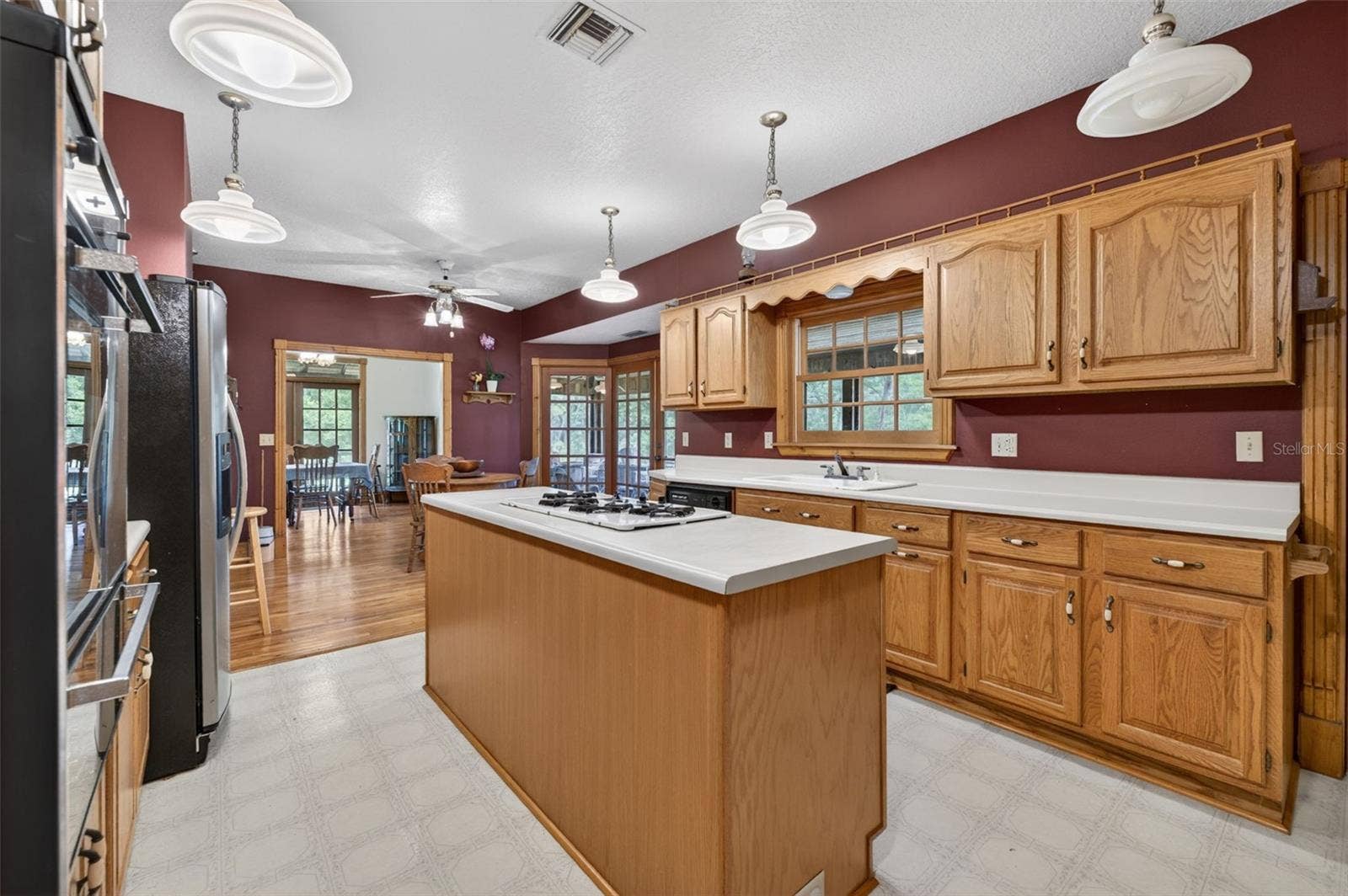 20621 SHADY OAK LANE, Eustis, FL 32736 20621 SHADY OAK LANE, Eustis, FL 32736